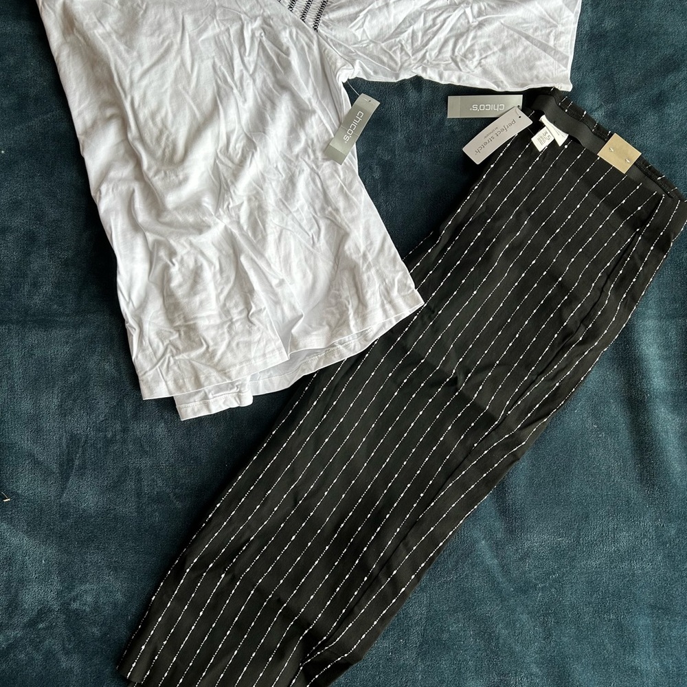 Chico's Classic Rise Osaka Stripe Josie Crop pants Fashion Black & smocked top